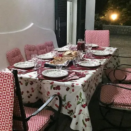 לינה וארוחת בוקר 