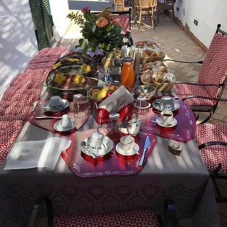 住宿加早餐酒店 